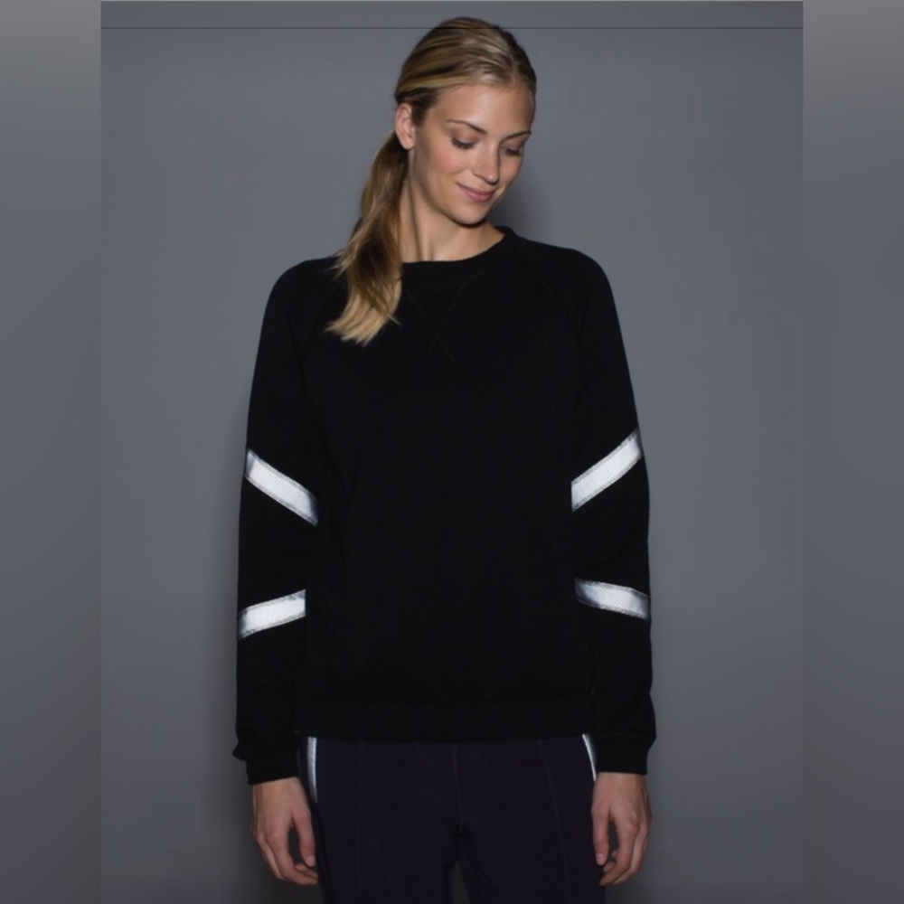 Lululemon Home Stretch Crew Black / Silver, Size 6